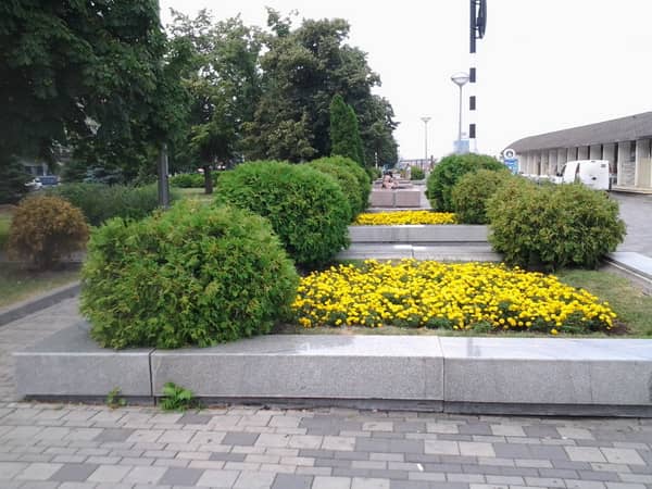 Екскурсія містом Дніпро, віртуальна подорож Україною, віртуальна подорож містами України, парк імені Глоби, театри Дніпра, Дніпровський національний академічний український музично-драматичний театр ім. Т. Шевченка, Історичний музей імені Яворницького, Спасо-Преображенський кафедральний собор Українська Православна Церква, скелясті береги Дніпра